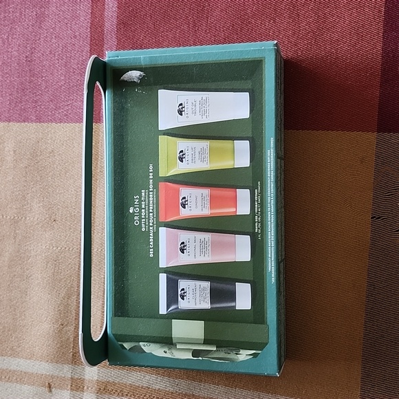 Origins Mini Masks - Picture 1 of 4